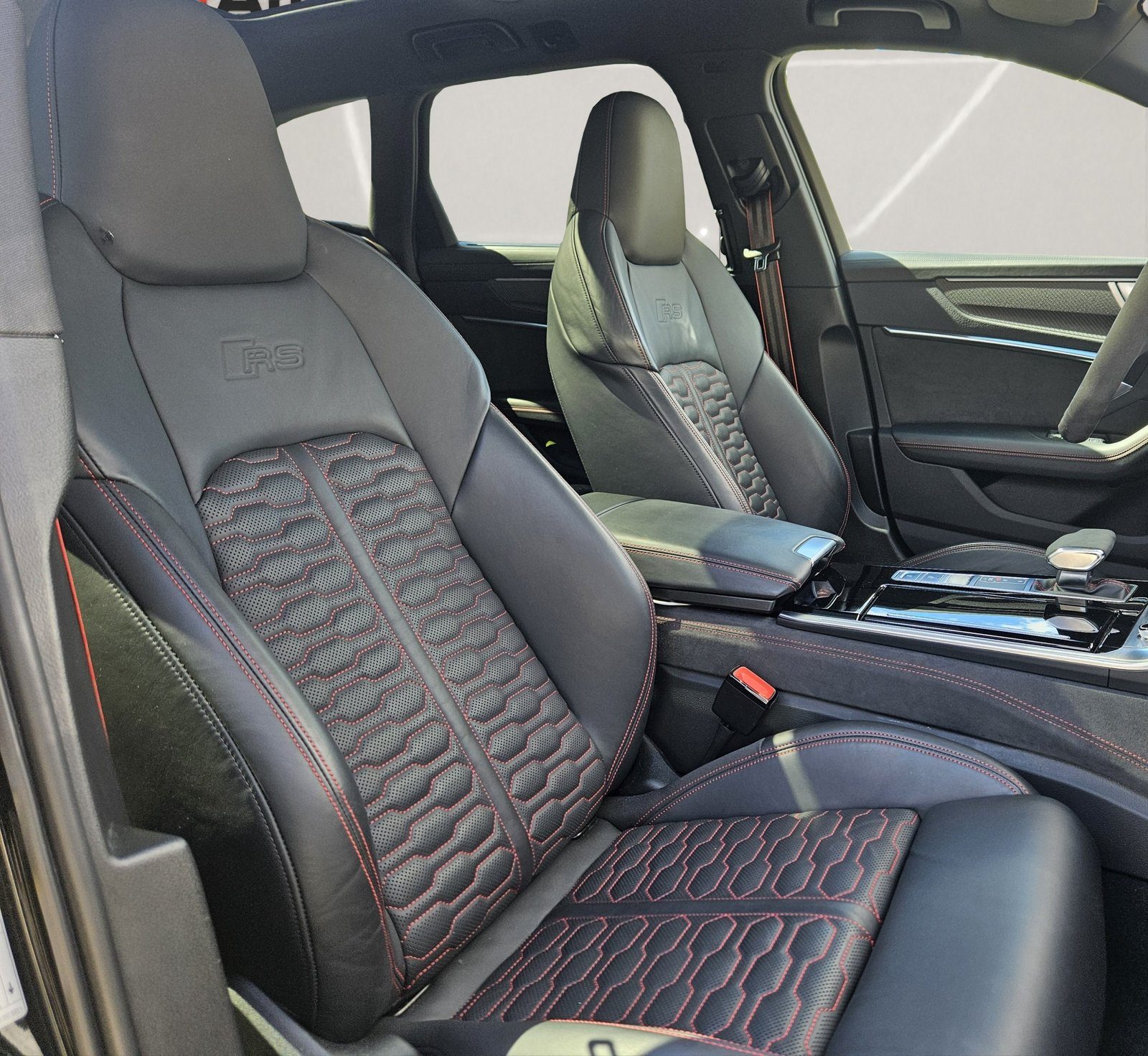 2023 Audi RS6 — fotografija 10
