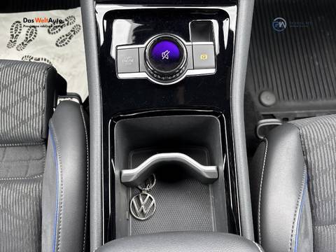 2024 Volkswagen Tiguan R-Line — sličica 18