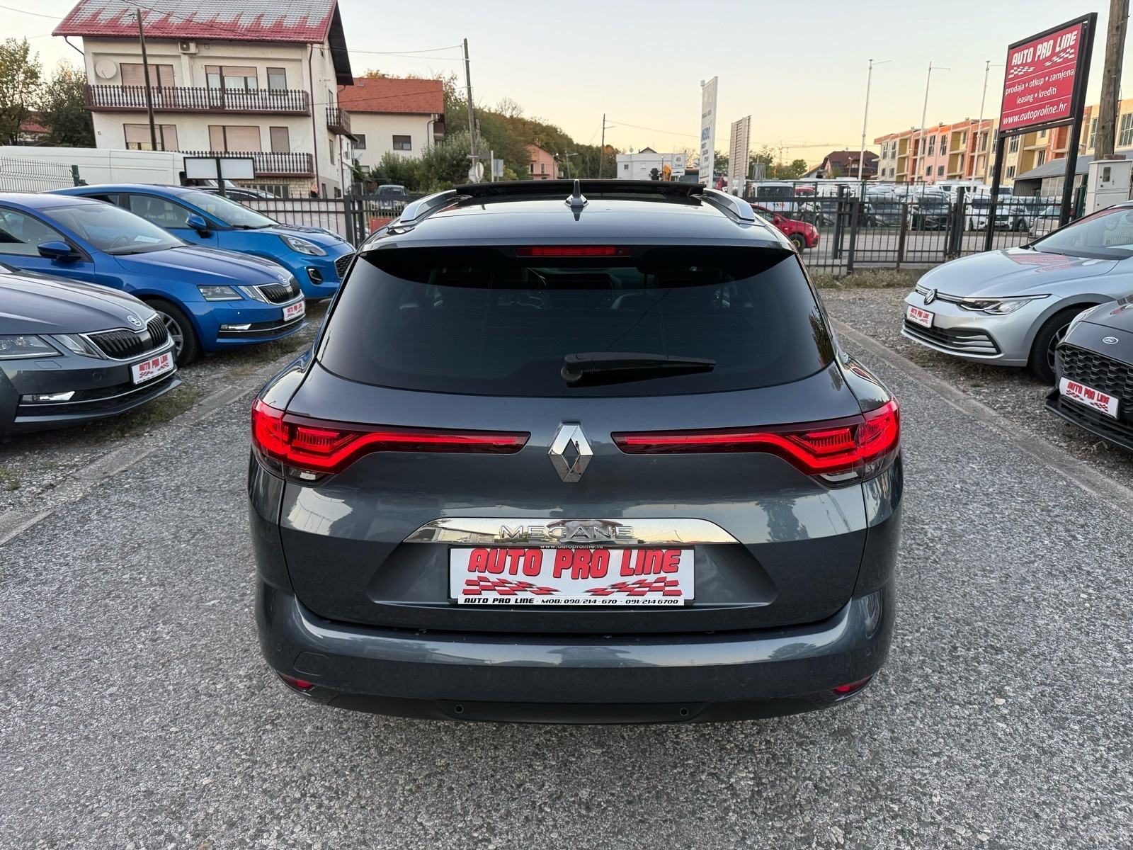2022 Renault Megane — fotografija 4