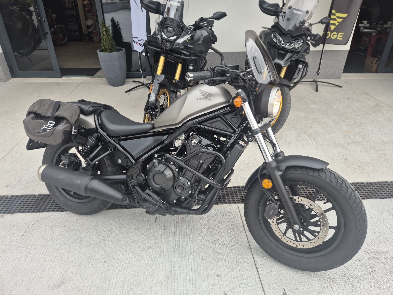 2018 Honda CMX500A Rebel — fotografija 4