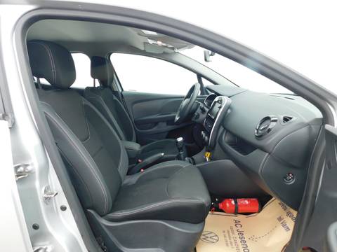 2019 Renault Clio — sličica 11