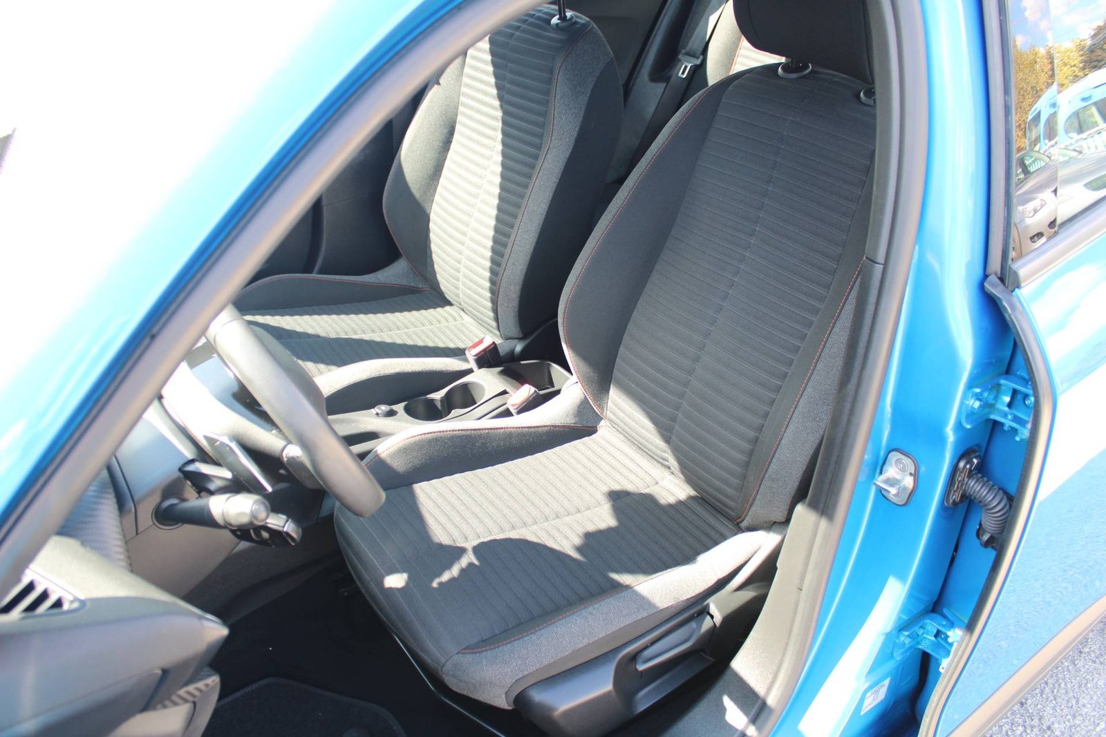 2023 Peugeot 2008 — fotografija 10