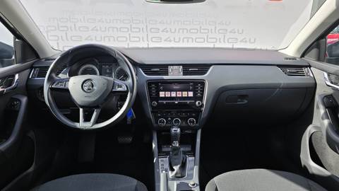 2020 Škoda Octavia — sličica 9