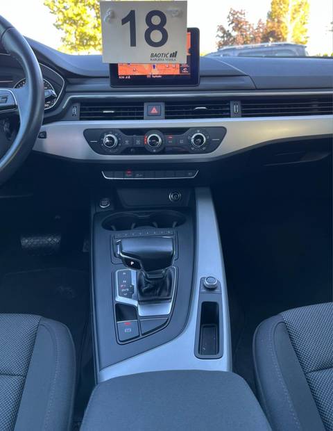 2019 Audi A4 Avant — sličica 17