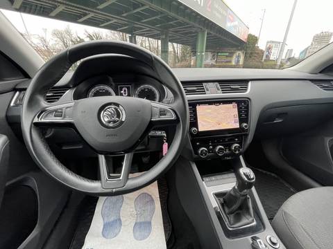 2019 Škoda Octavia — sličica 14