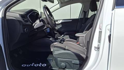 2021 Ford Focus — sličica 6