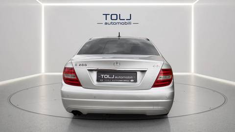 2011 Mercedes-Benz C-klasa — sličica 3
