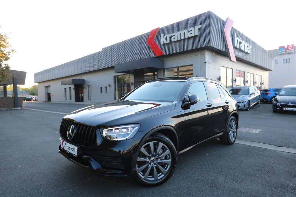 2022 Mercedes-Benz GLC AMG Line — fotografija 15