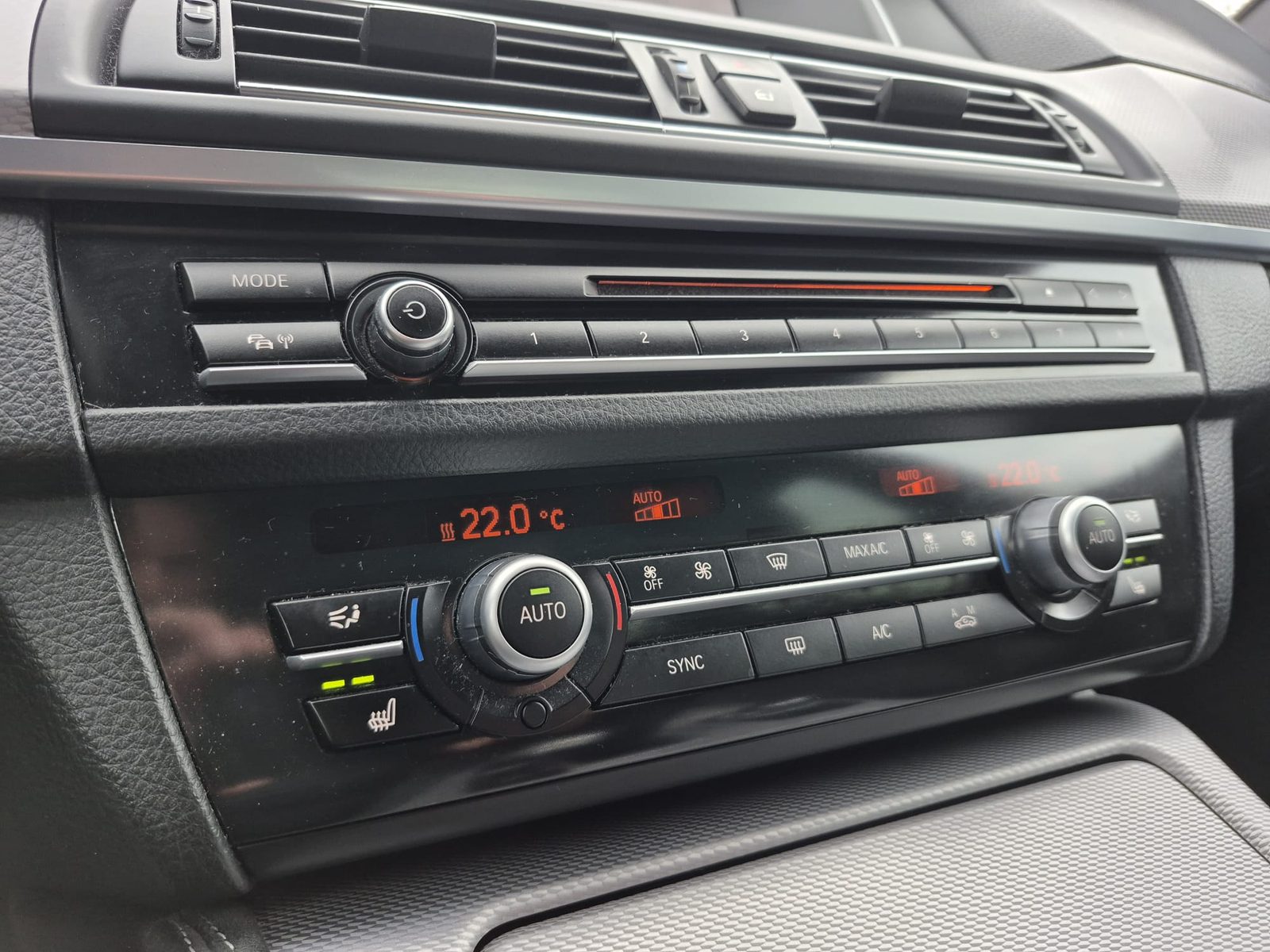 2015 BMW Serija 5 — fotografija 16
