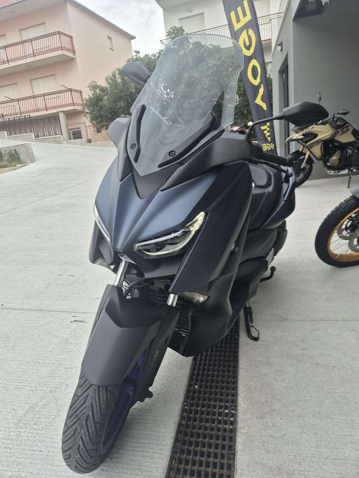 2022 Yamaha X-MAX 300 — fotografija 15