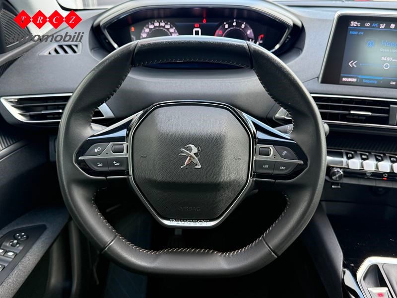 2022 Peugeot 3008 — fotografija 9