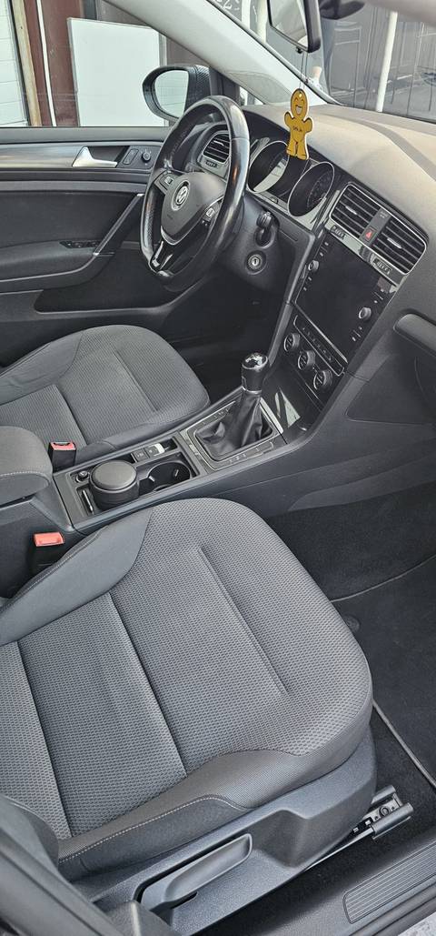 2019 Volkswagen Golf — sličica 9
