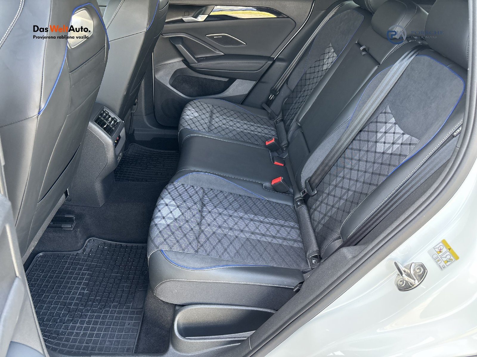 2025 Volkswagen Tiguan R-Line — fotografija 11
