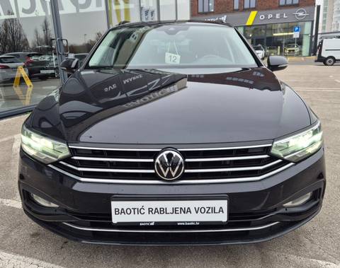 2021 Volkswagen Passat Variant — sličica 3