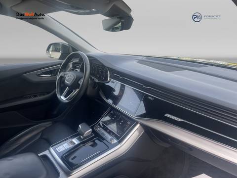2020 Audi Q8 S line — sličica 13