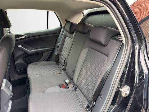 2019 Volkswagen T-Cross — sličica 16