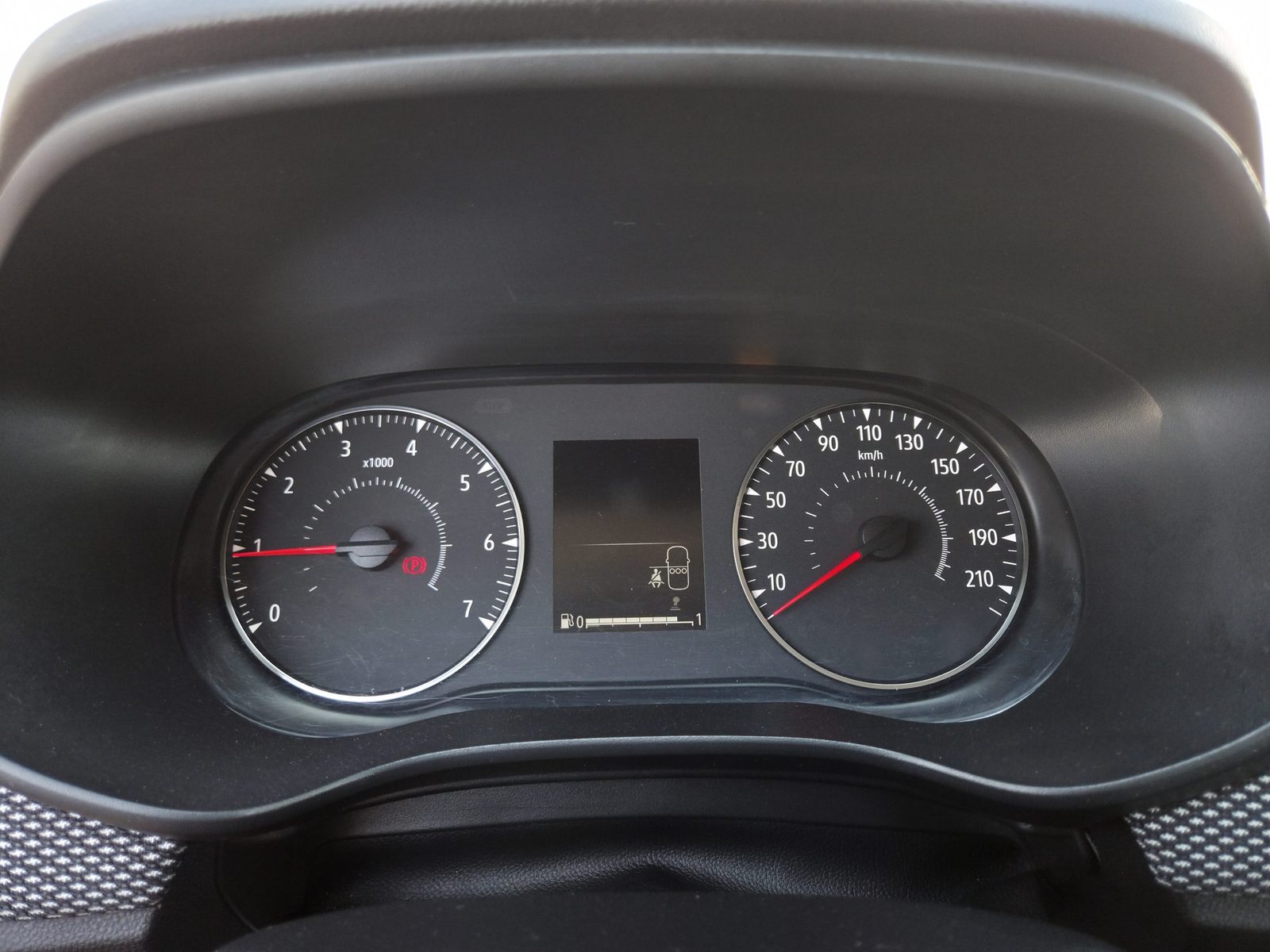 2022 Dacia Sandero — fotografija 11