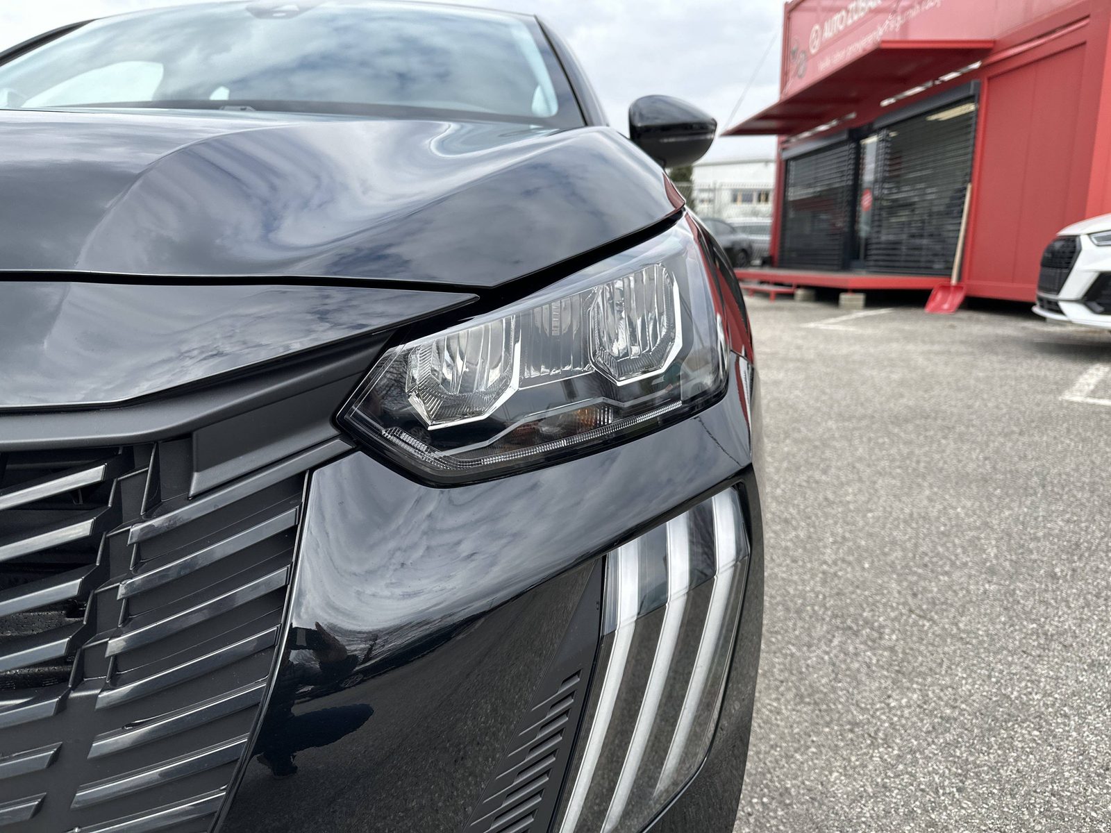 2025 Peugeot 208 — fotografija 15