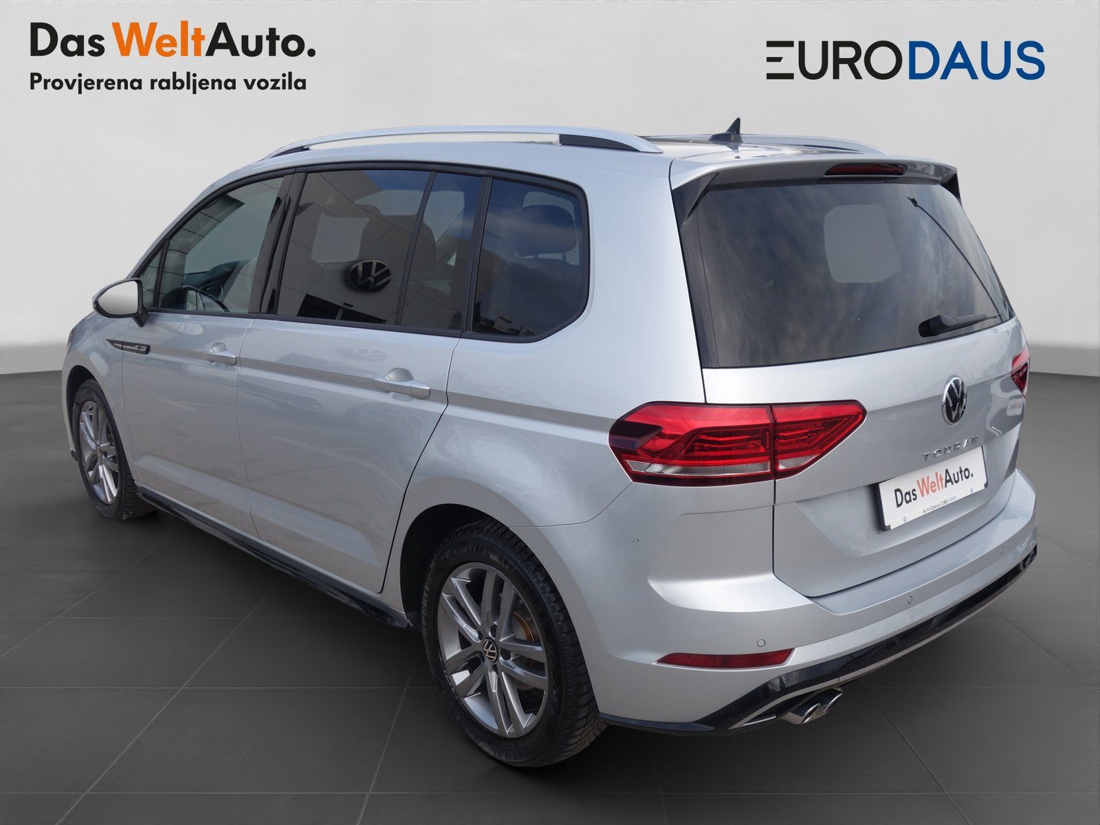 2024 Volkswagen Touran R-Line — fotografija 4
