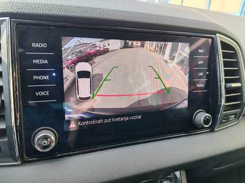 2020 Škoda Karoq — sličica 12