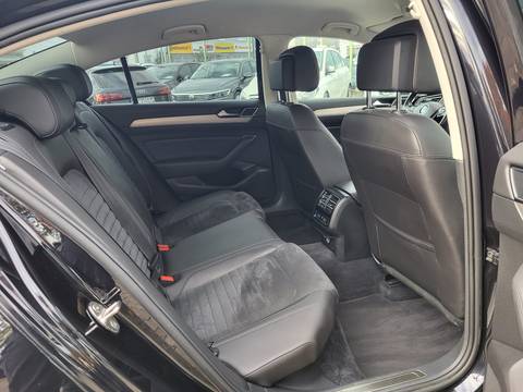2016 Volkswagen Passat — sličica 14