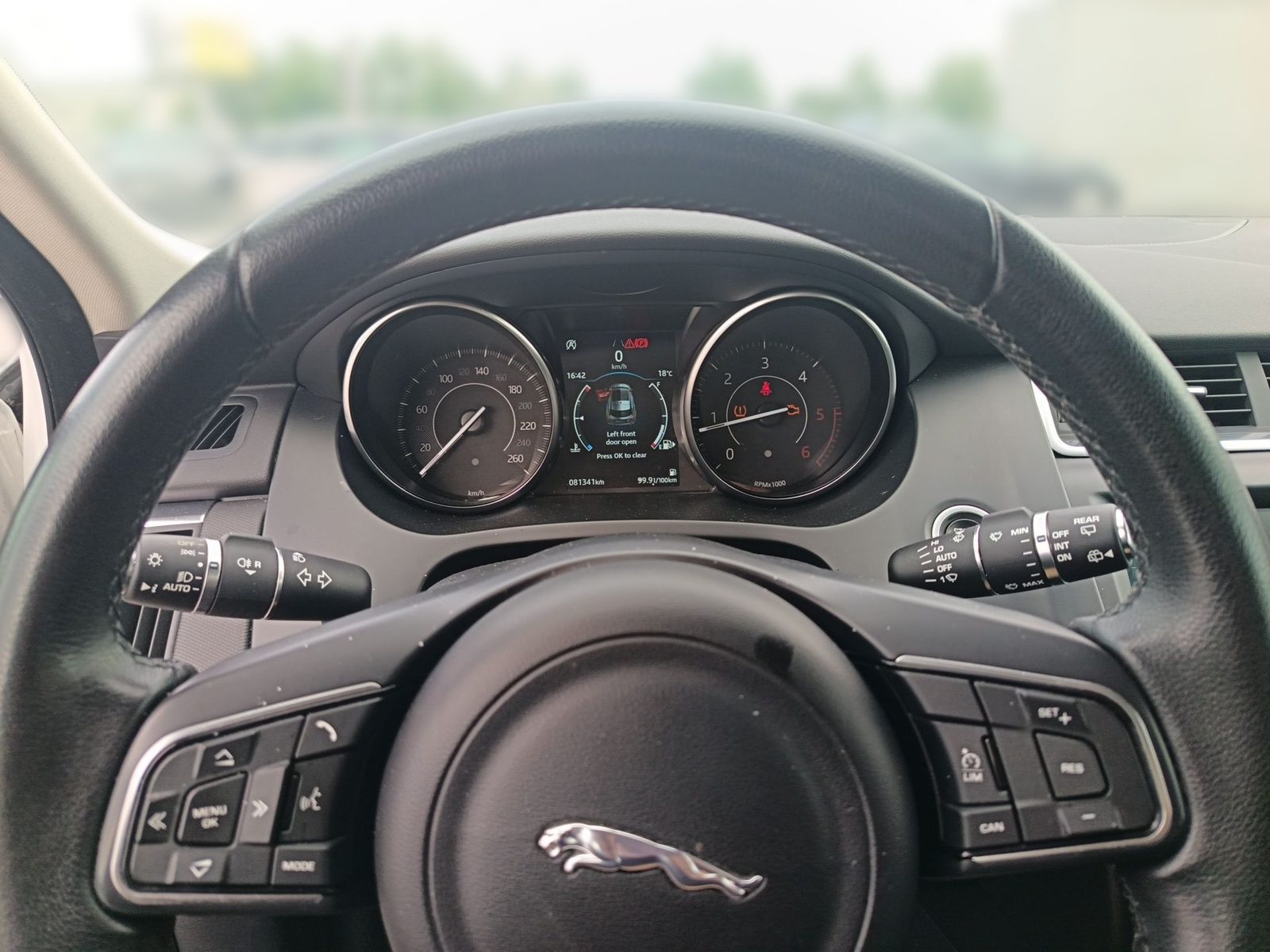 2019 Jaguar E-Pace — fotografija 18