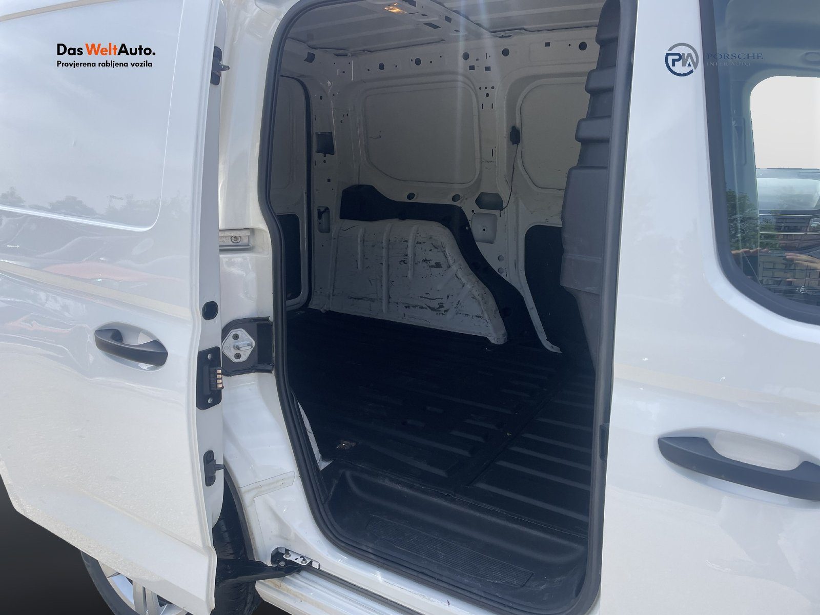 2021 Volkswagen Caddy — fotografija 16
