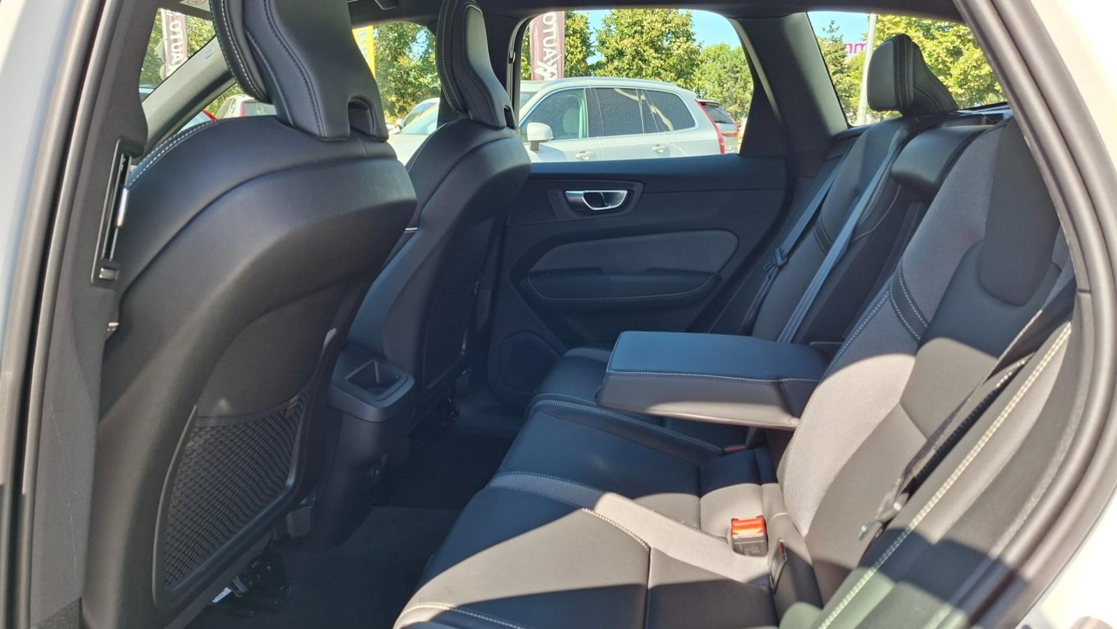 2023 Volvo XC60 — fotografija 4
