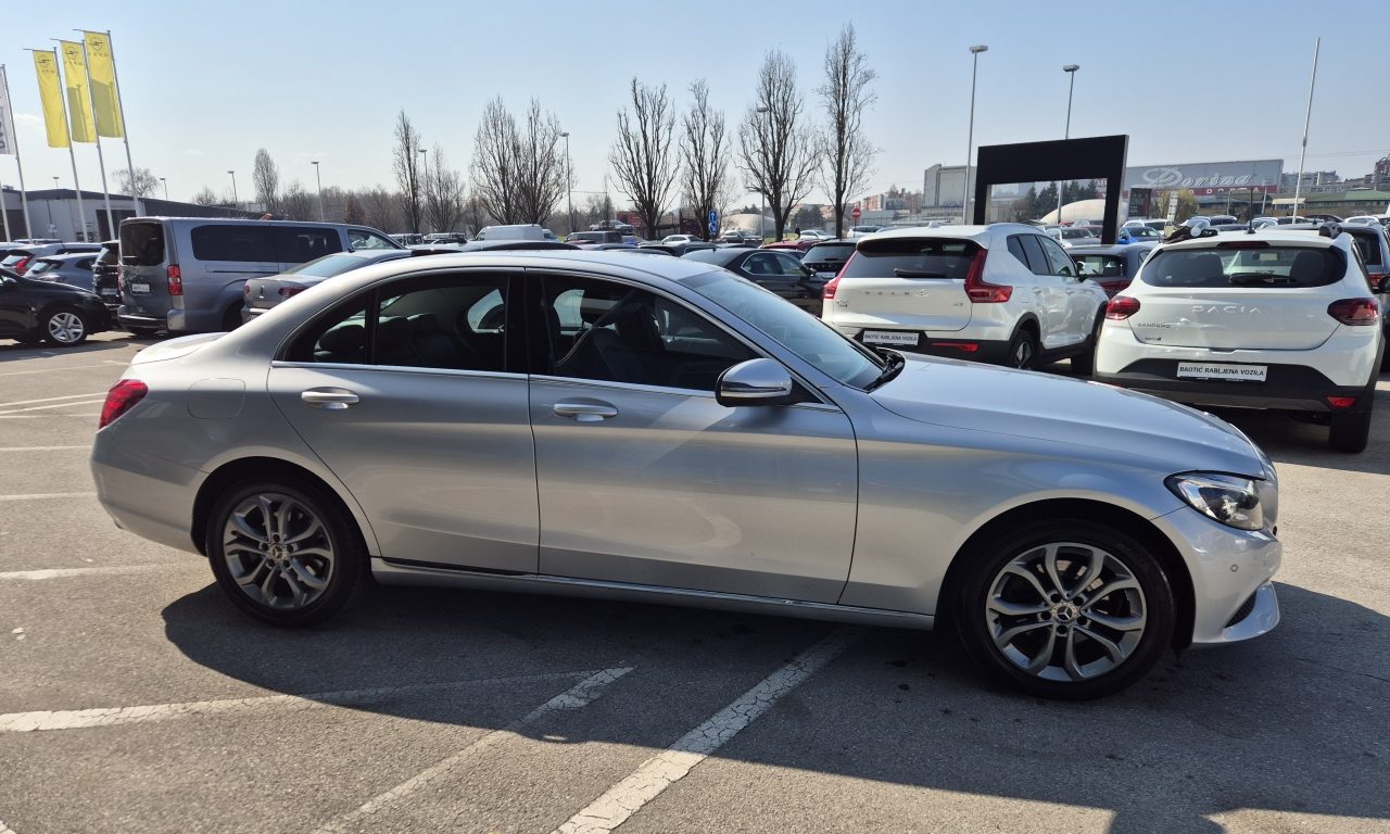 2017 Mercedes-Benz C-klasa — fotografija 14