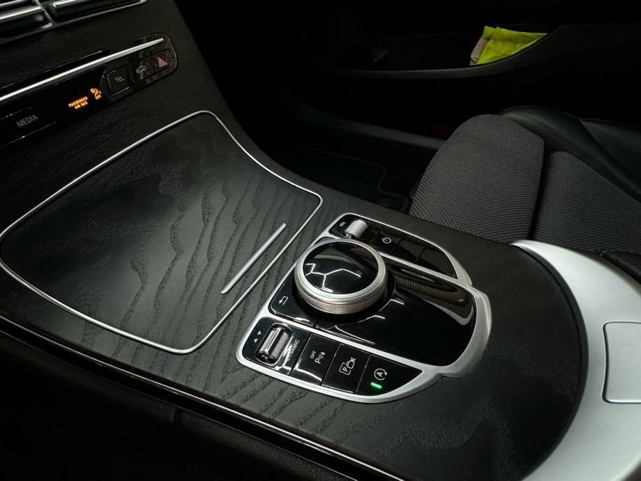 2018 Mercedes-Benz C-klasa — fotografija 11
