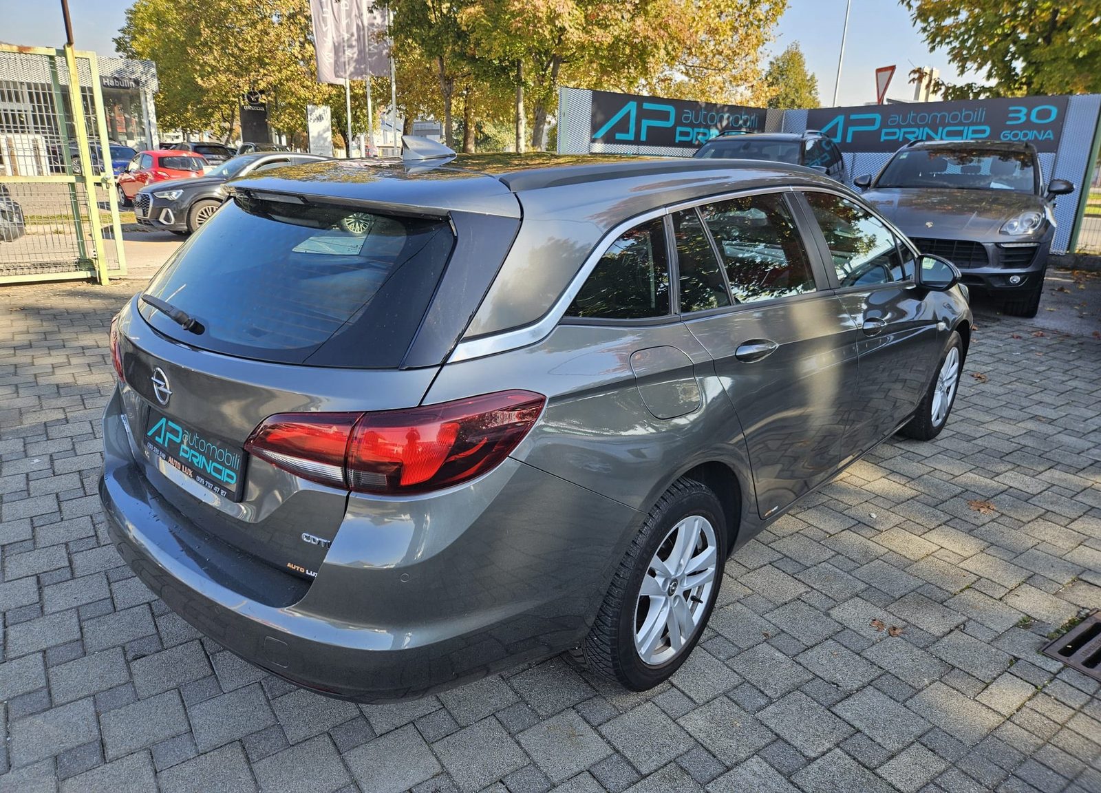 2016 Opel Astra — fotografija 6