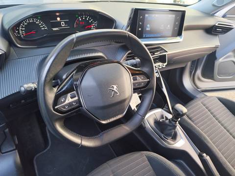 2022 Peugeot 2008 — sličica 11