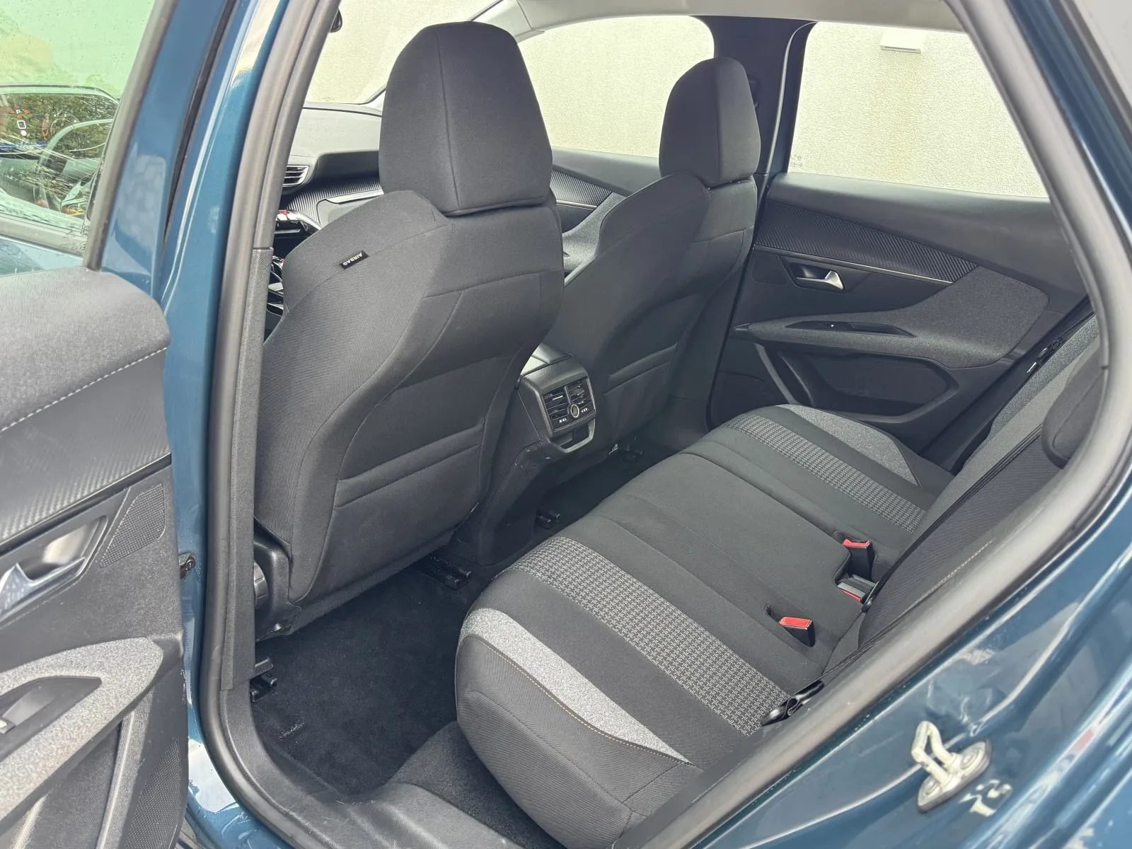 2022 Peugeot 3008 — fotografija 23