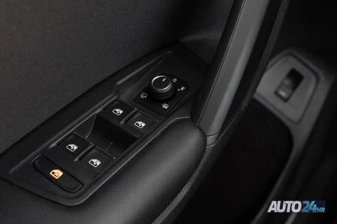 2020 Volkswagen Tiguan R-Line — sličica 17