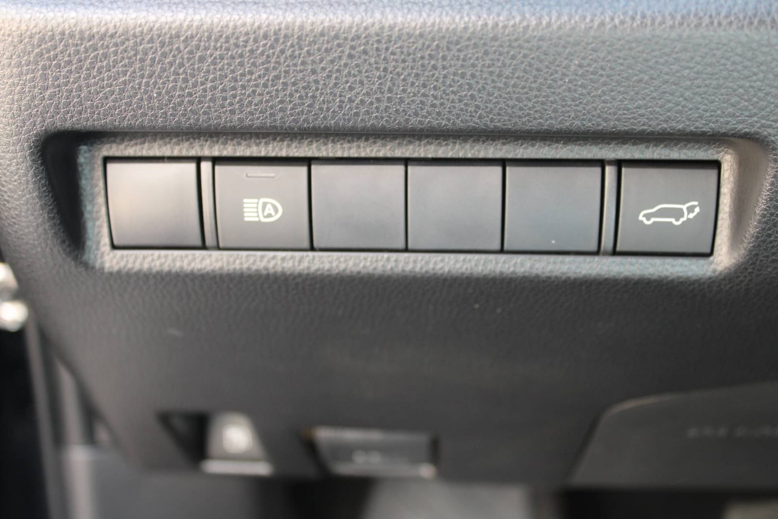 2021 Toyota RAV4 — fotografija 17