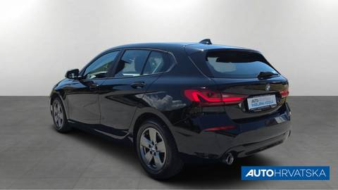 2022 BMW Serija 1 — sličica 7
