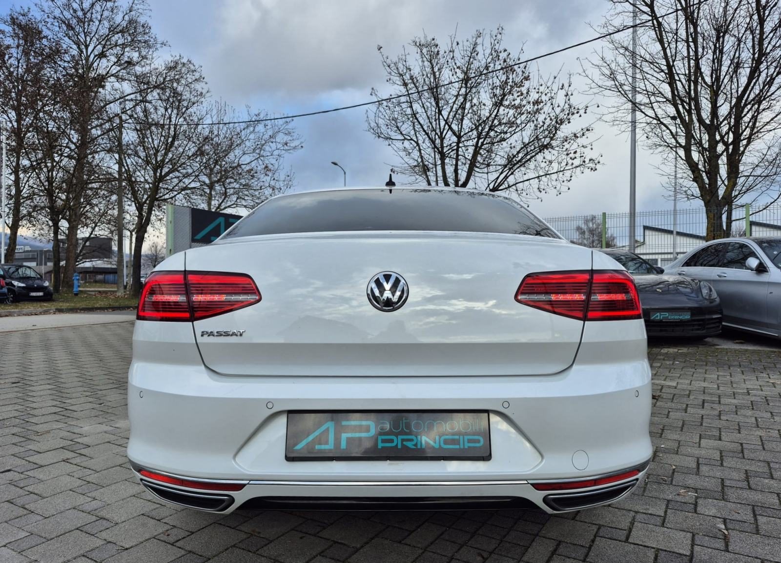2018 Volkswagen Passat — fotografija 5