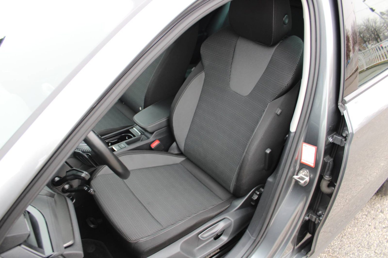 2022 Škoda Octavia Combi — fotografija 9
