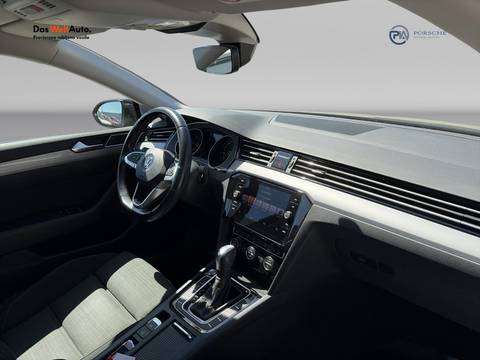 2020 Volkswagen Passat — sličica 13