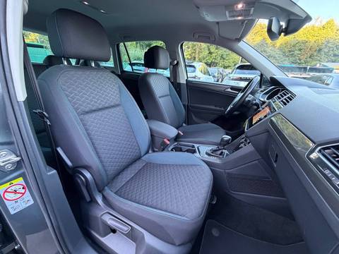 2020 Volkswagen Tiguan — sličica 6