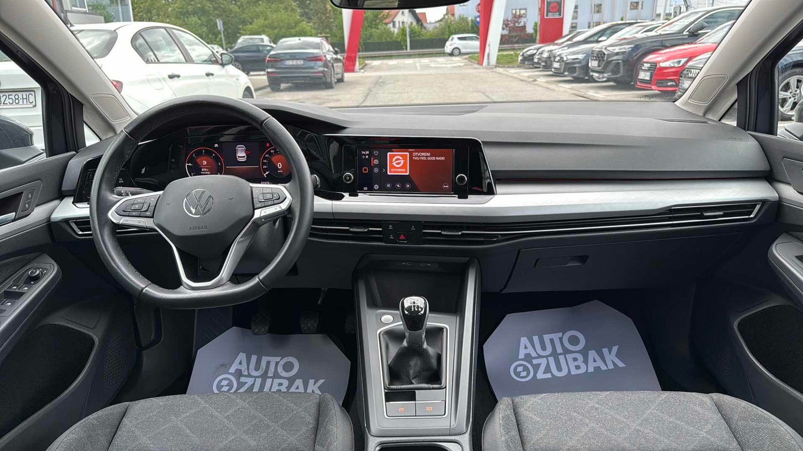 2024 Volkswagen Golf — fotografija 11