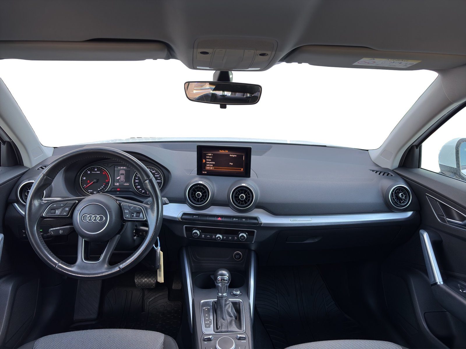 2017 Audi Q2 — fotografija 9