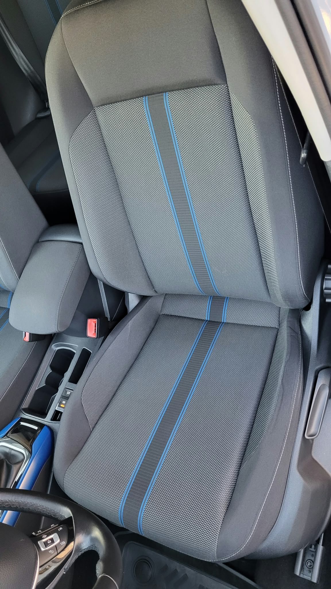 2019 Volkswagen T-Roc — fotografija 12
