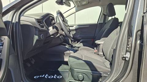 2020 Ford Focus — sličica 6