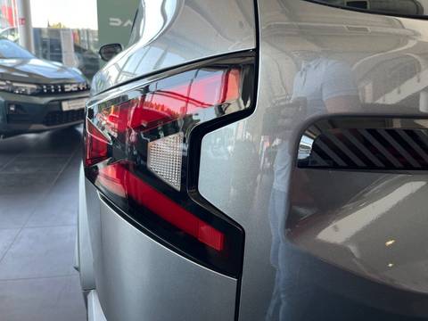 2025 Dacia Bigster — sličica 13