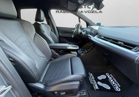 2022 BMW Serija 2 M Sport — sličica 26