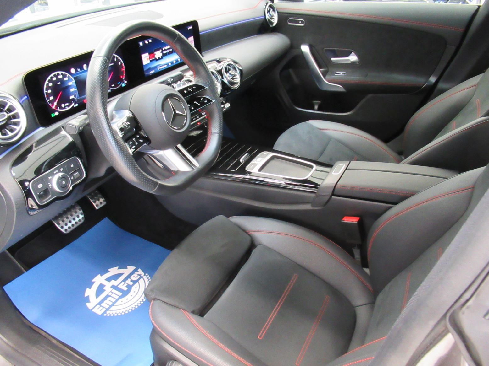 2025 Mercedes-Benz CLA — fotografija 16