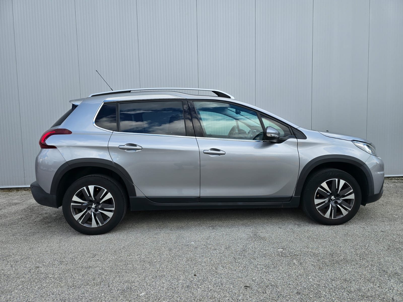 2017 Peugeot 2008 — fotografija 6