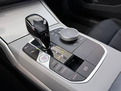 2021 BMW Serija 3 — sličica 7