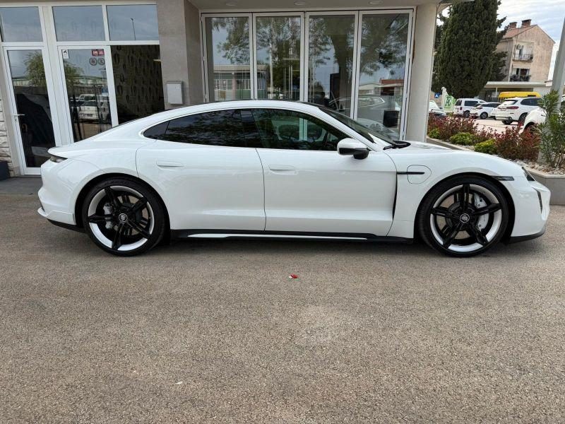 2020 Porsche Taycan — fotografija 6